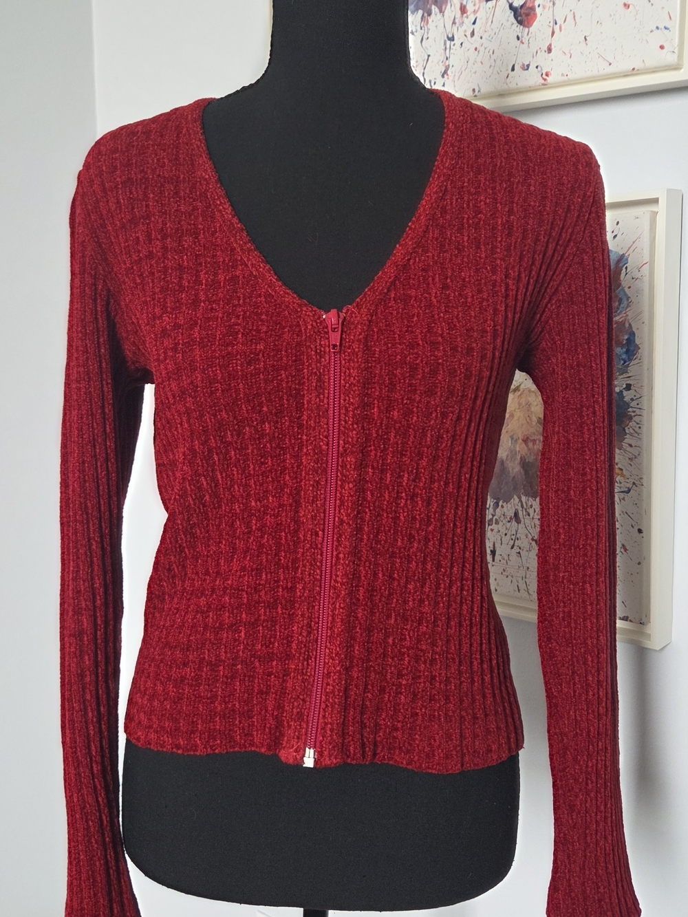 Women's V-Neck Ribbed Zip-Front Sweater in Red